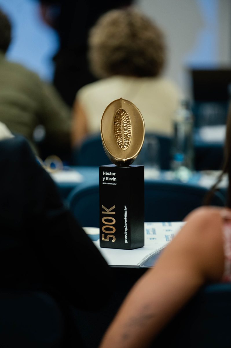 Trofeo del premio de 500.000 € generados con Growing